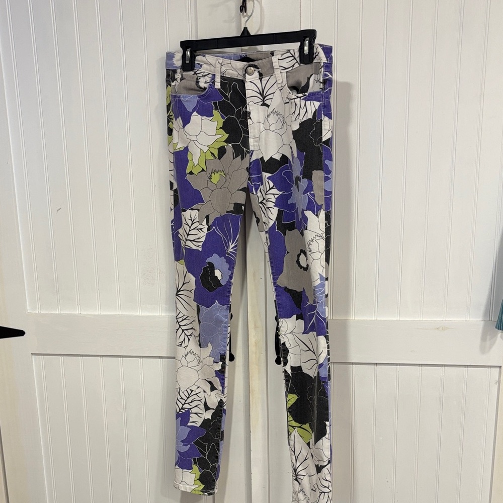 Joe’s jeans purple, black & white Floral Print Skinny jeans size 29.